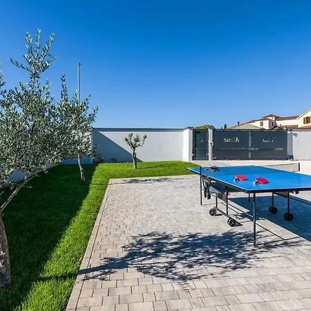 Al Mar Comfortable Villa Vodnjan